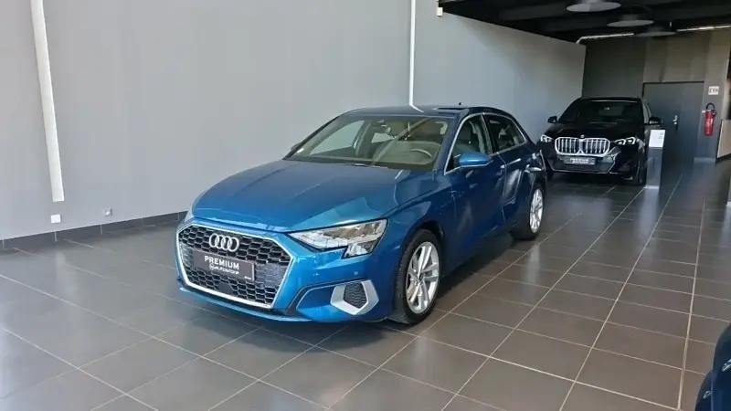 Bleu Utilisé 2021 Audi A3 Design Berline | 26 990 € (Bon prix) - Image 1/4