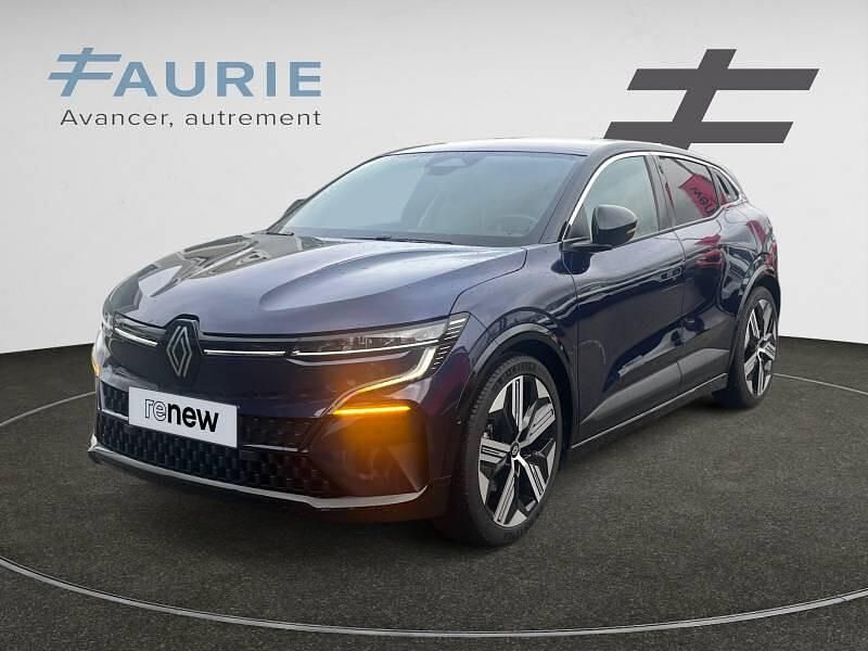 Occasion Renault Megane E-Tech Iconic 161 kW (220 ch) 2022 Bleu Berline