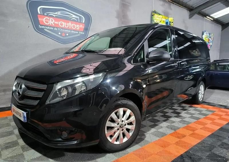 Noir Occasion 2020 Mercedes Vito Van | 23 000 € - Image 1/4