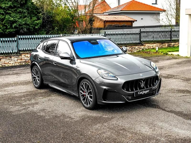 Gris Occasion 2022 Maserati Grecale SUV | 86 900 € (Bon prix) - Image 1/4