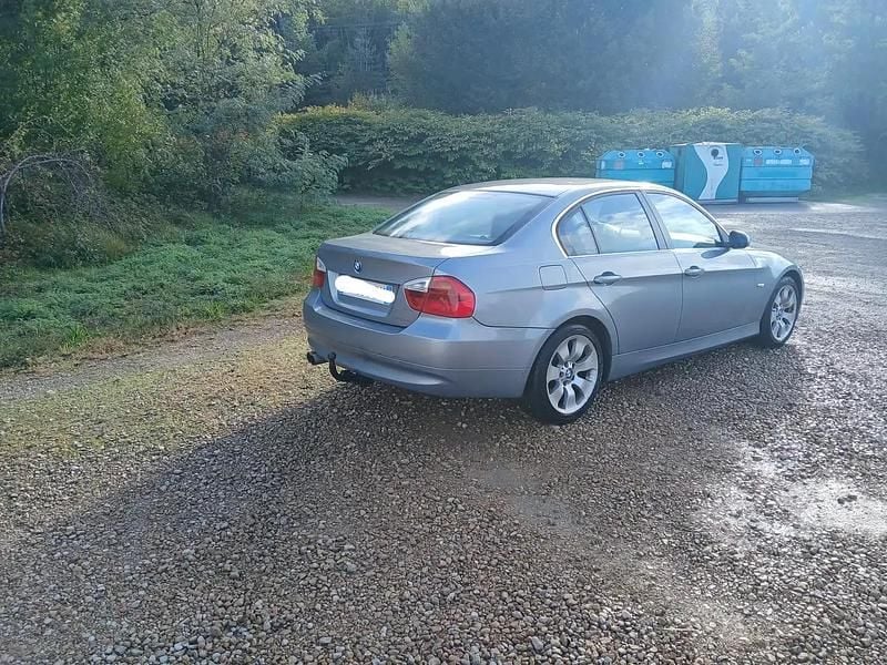 Occasion 2007 BMW 330 Comfort Edition Berline | 7 000 € (Prix juste) - Image 1/4