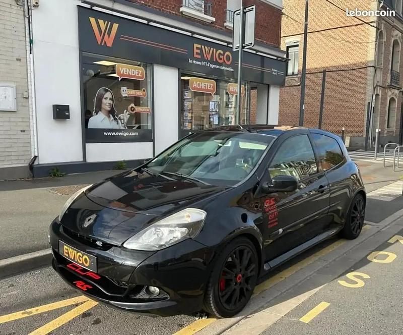 Noir Utilisé 2010 Renault Clio II Berline | 14 490 € - Image 1/4