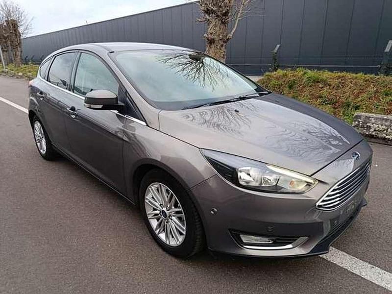 Occasion Ford Focus Titanium 116 ch (85 kW) 2015 Gris Berline