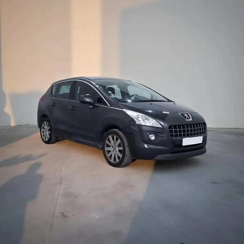 Gris Utilisé 2010 Peugeot 3008 Premium SUV | 5 490 € (Prix assez cher) - Image 1/4