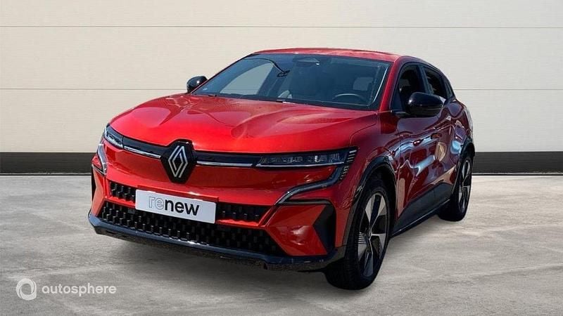 Rouge Utilisé 2023 Renault Mégane Techno SUV | 25 999 € (Prix juste) - Image 1/4