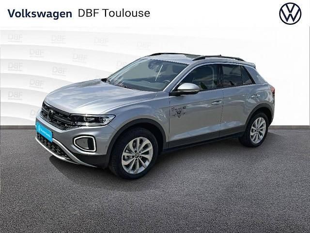 Gris Utilisé 2025 VW T-Roc Life SUV | 31 480 € (Prix juste) - Image 1/4