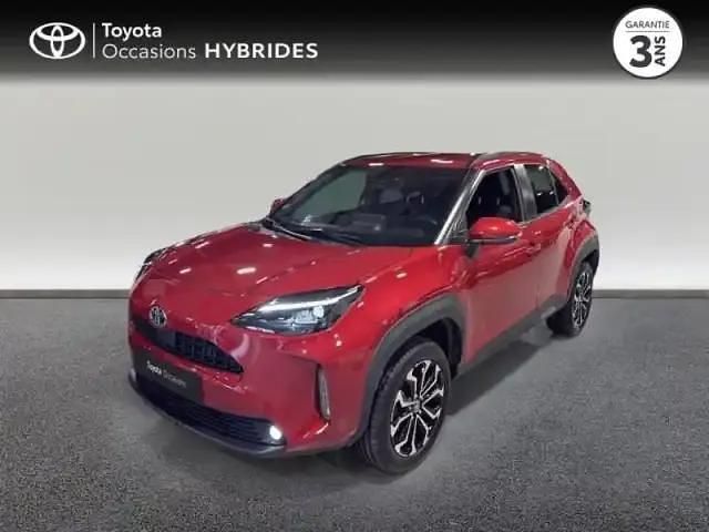 Rouge intens Occasion 2023 Toyota Yaris Cross Design SUV | 23 490 € (Prix juste) - Image 1/4