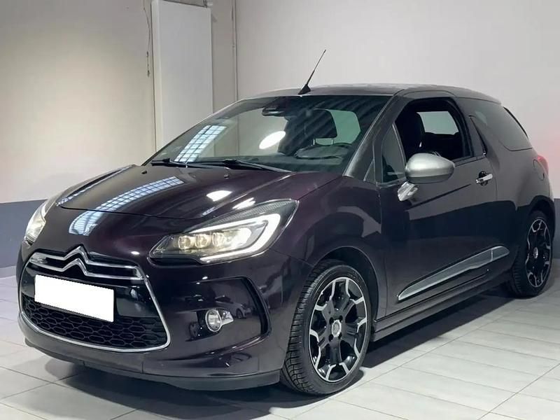 Rouge Utilisé 2014 Citroën DS3 Cabriolet Sport Chic Cabriolet | 9 999 € - Image 1/4