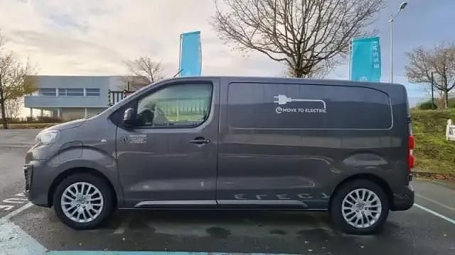 Occasion Peugeot e-Expert 11 kW (15 ch) 2022 Peinture métallisée gris platinium Van