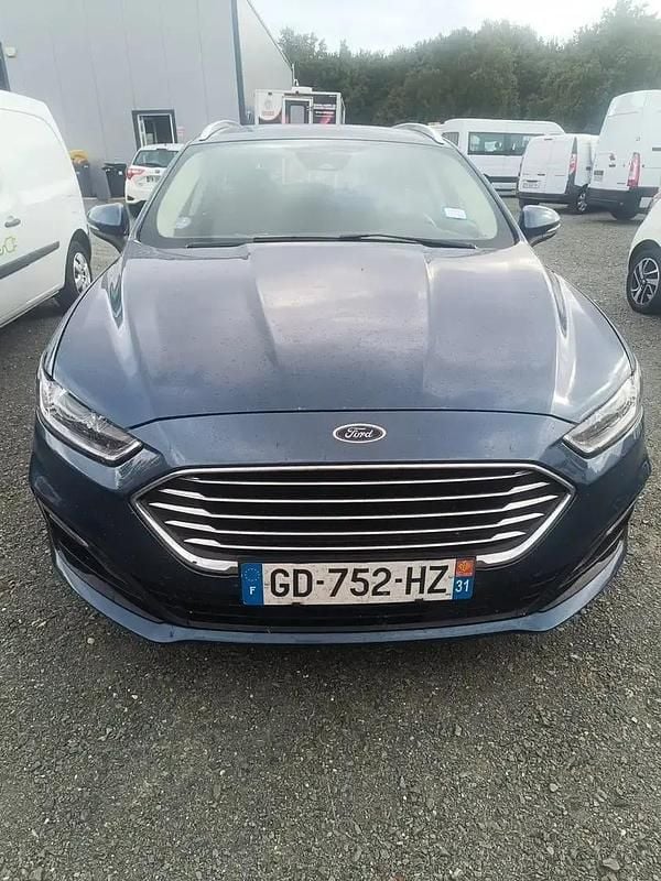 Bleu Utilisé 2021 Ford Mondeo Business Edition Cabriolet | 12 980 € - Image 1/4