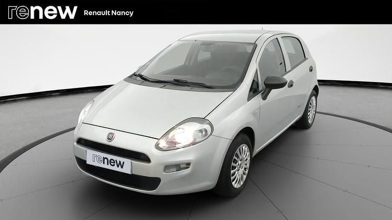 Gris Utilisé 2018 Fiat Punto Easy Berline | 7 810 € - Image 1/4