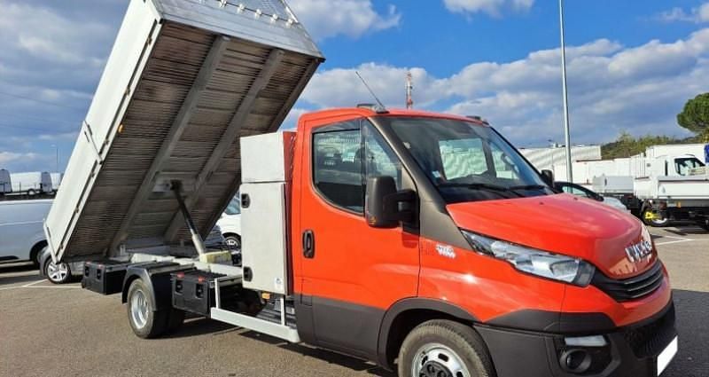 Utilisé 2018 Iveco Daily | 39 600 € - Image 1/4