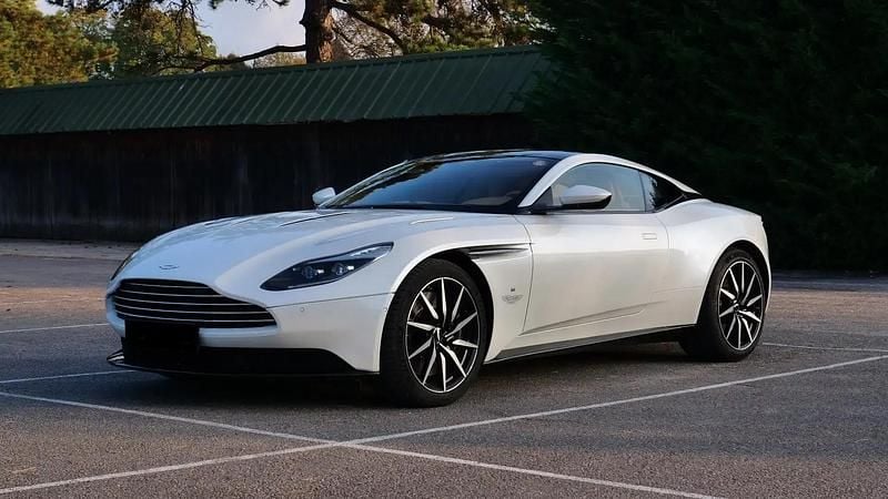 Blanc Occasion 2017 Aston Martin DB11 Launch Edition Coupé | 142 000 € (Prix juste) - Image 1/4