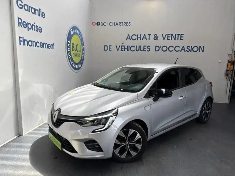 Gris Utilisé 2022 Renault Clio V Business Berline | 13 990 € (Bon prix) - Image 1/4