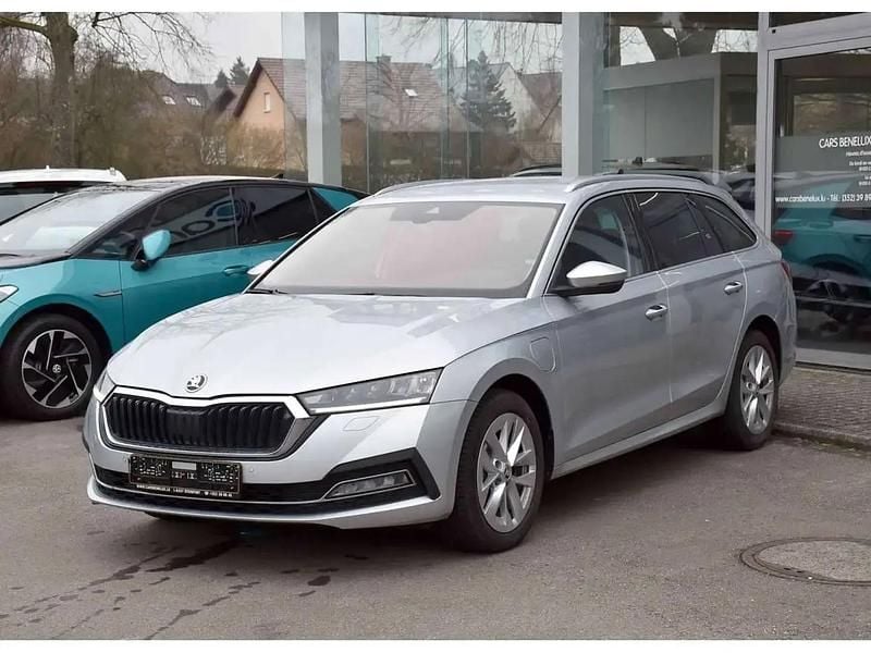 Occasion Skoda Octavia 204 ch (150 kW) 2023 Argent Break