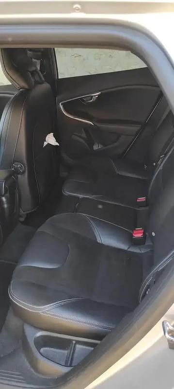 Argent Utilisé 2014 Volvo V40 R-Design Break | 12 200 € - Image 1/4