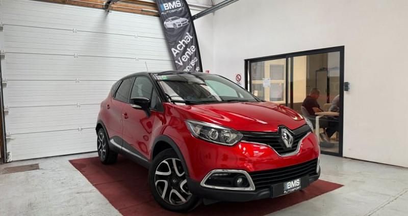 Rouge Utilisé 2016 Renault Captur Intens SUV | 9 490 € (Prix juste) - Image 1/4