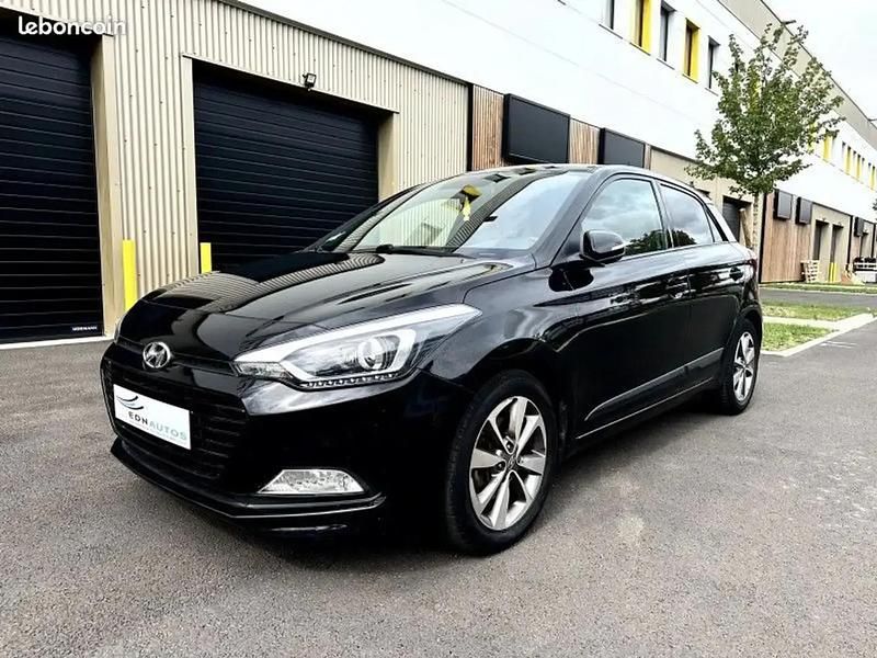 Noir Utilisé 2017 Hyundai i20 GO! Berline | 10 990 € (Prix juste) - Image 1/4