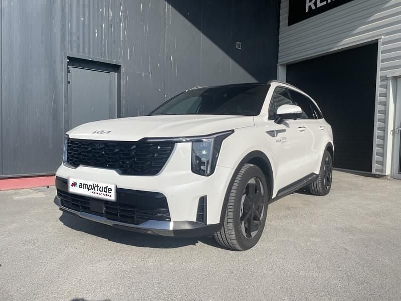 Blanc nacrã© Occasion 2025 Kia Sorento Premium SUV | 59 559 € (Prix cher) - Image 1/4