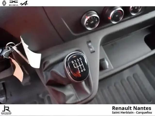 Occasion Renault Master 135 ch (99 kW) 2023 Blanc Van