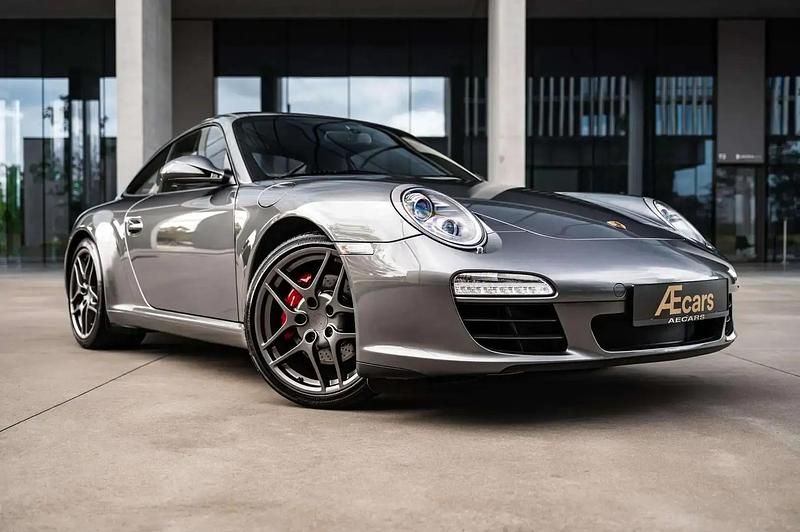 Gris Occasion 2009 Porsche 911 Carrera S Sport Coupé | 84 950 € (Prix assez cher) - Image 1/4