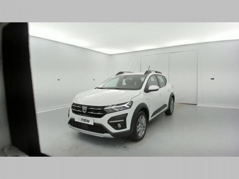 Blanc Utilisé 2021 Dacia Sandero Comfort Citadine | 13 499 € (Prix juste) - Image 1/4