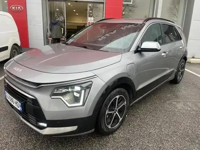 Gris métallisé Occasion 2022 Kia Niro Premium SUV | 23 990 € (Prix assez cher) - Image 1/4