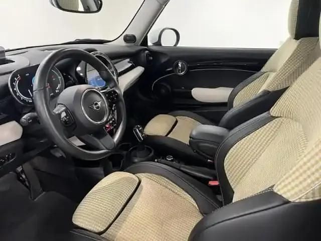 Occasion Mini Cooper Premium Plus 137 ch (100 kW) 2022 British racing green Citadine