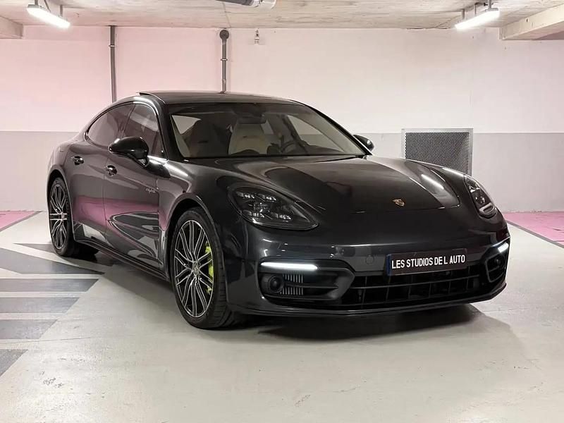 Occasion Porsche Panamera 441 ch (324 kW) 2022 Gris Berline