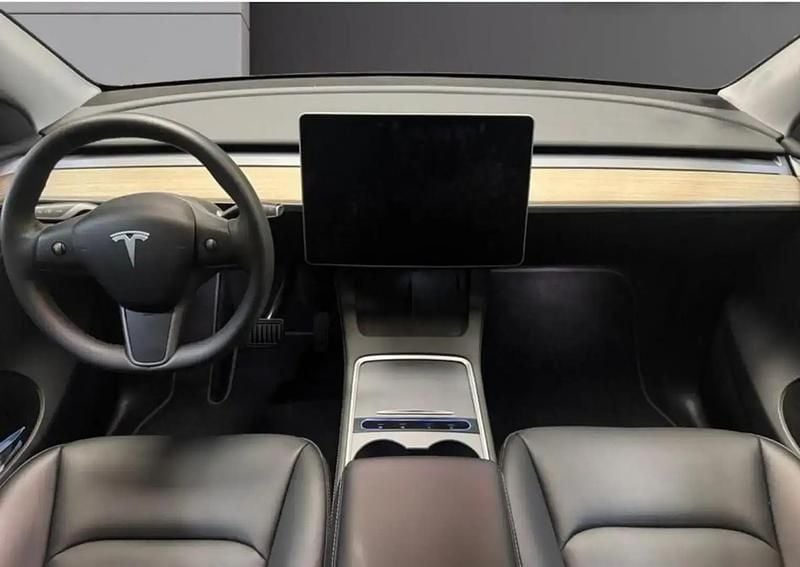 Noir Occasion 2024 Tesla Model Y SUV | 29 000 € (Bon prix) - Image 1/4