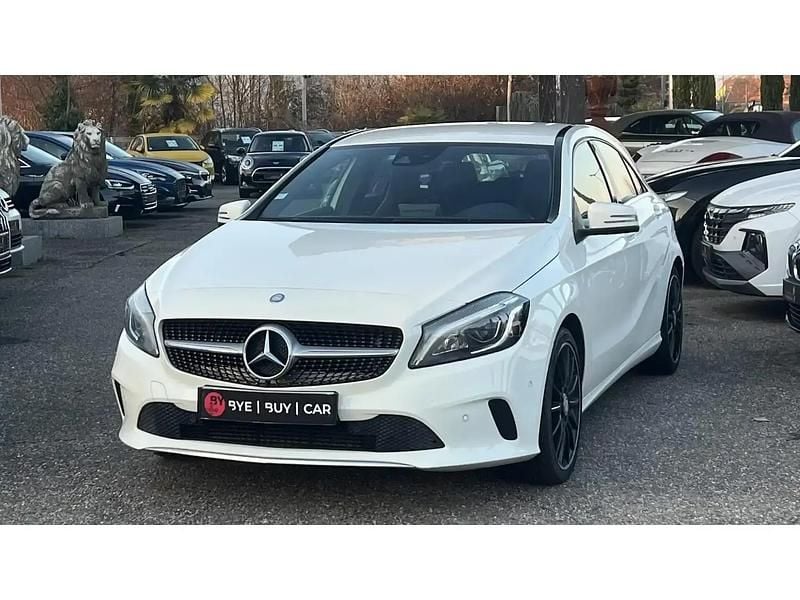 Blanc Occasion 2017 Mercedes A200 Break | 16 990 € (Prix juste) - Image 1/4