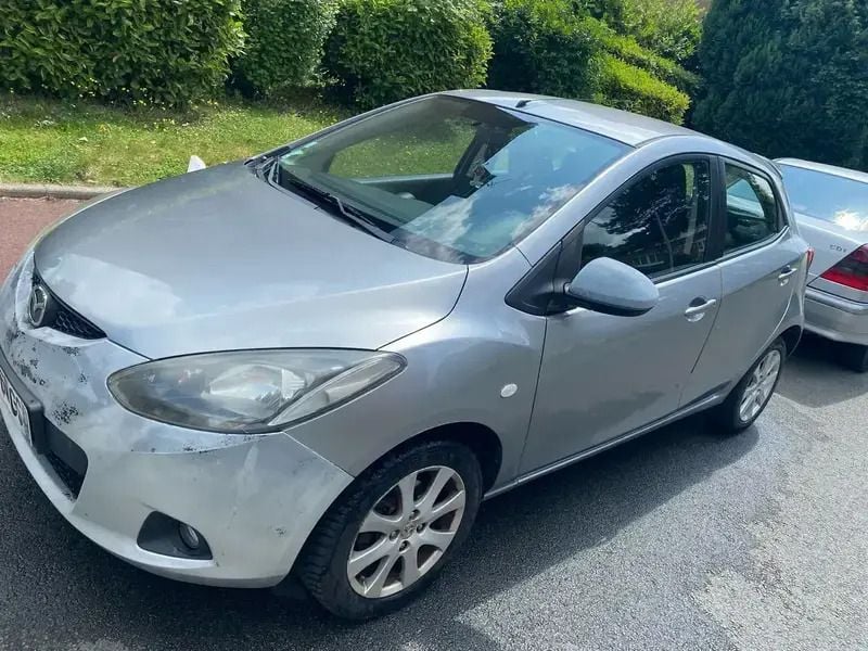 Utilisé 2010 Mazda 2 Berline | 1 800 € - Image 1/4