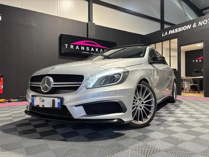 Gris Occasion 2014 Mercedes A45 AMG AMG Berline | 21 990 € (Prix juste) - Image 1/4