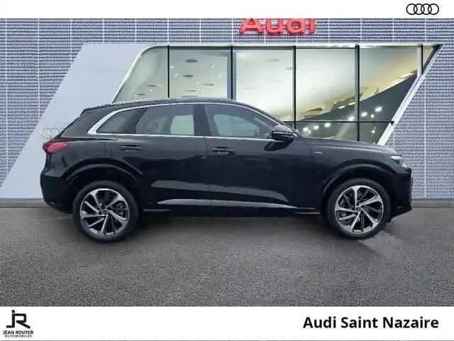 Nouvelle Audi Q5 S-Line 299 ch (219 kW) 2025 Noir mythic metallise SUV