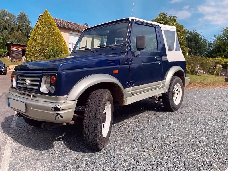 Bleu Utilisé 2022 Suzuki Samurai SUV | 8 800 € - Image 1/4