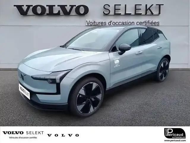 Gris Utilisé 2024 Volvo EX30 Plus SUV | 33 990 € (Prix juste) - Image 1/4