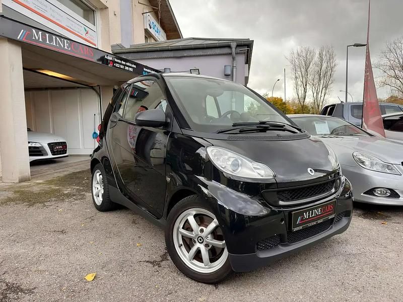 Noir Utilisé 2012 Smart ForTwo Coupé Pure Citadine | 5 900 € - Image 1/4