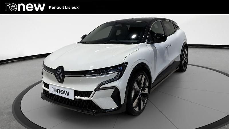 Blanc Occasion 2022 Renault Megane E-Tech Techno Berline | 22 990 € (Prix juste) - Image 1/4