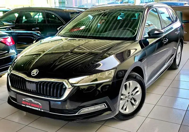 Noir Utilisé 2023 Skoda Octavia Break | 24 350 € (Super prix) - Image 1/4