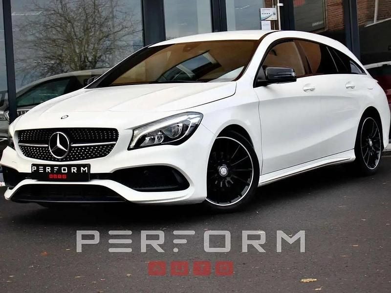 Blanc Occasion 2017 Mercedes CLA180 Shooting Brake AMG line Break | 18 900 € (Prix assez cher) - Image 1/4