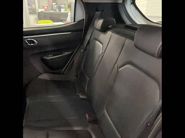 Blanc Utilisé 2022 Dacia Spring Comfort Plus Citadine | 8 990 € (Bon prix) - Image 1/4
