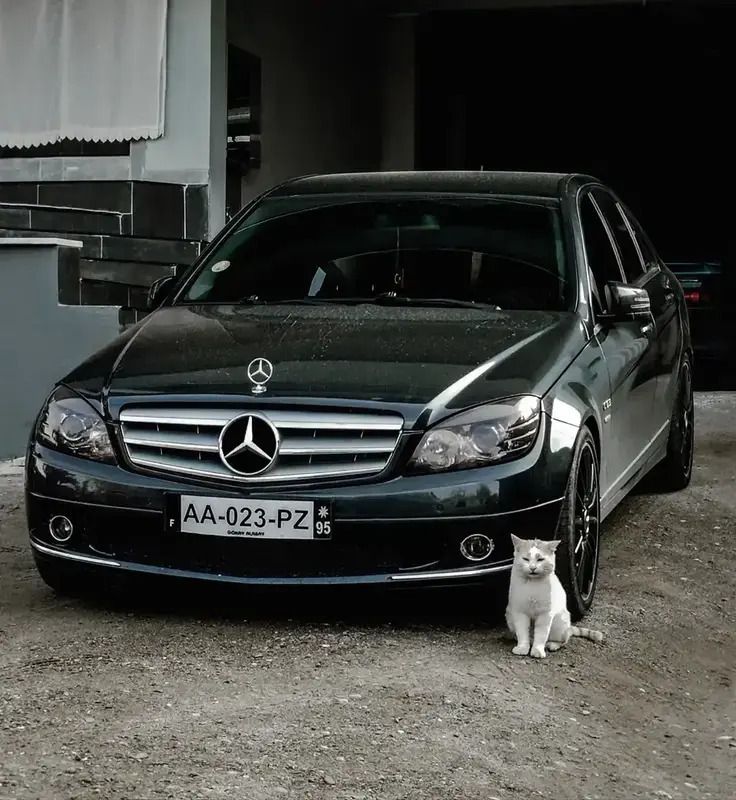 Utilisé 2009 Mercedes C220 Avantgarde Berline | 7 500 € (Prix juste) - Image 1/4