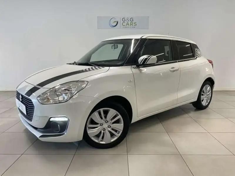Blanc Utilisé 2019 Suzuki Swift Berline | 13 490 € (Super prix) - Image 1/4