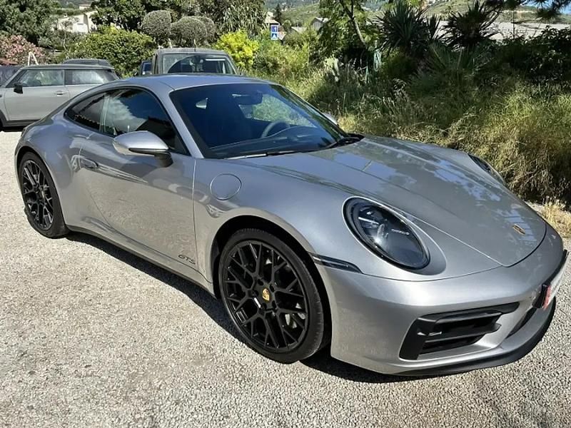 Argent Utilisé 2022 Porsche 911 Coupé | 184 992 € - Image 1/4