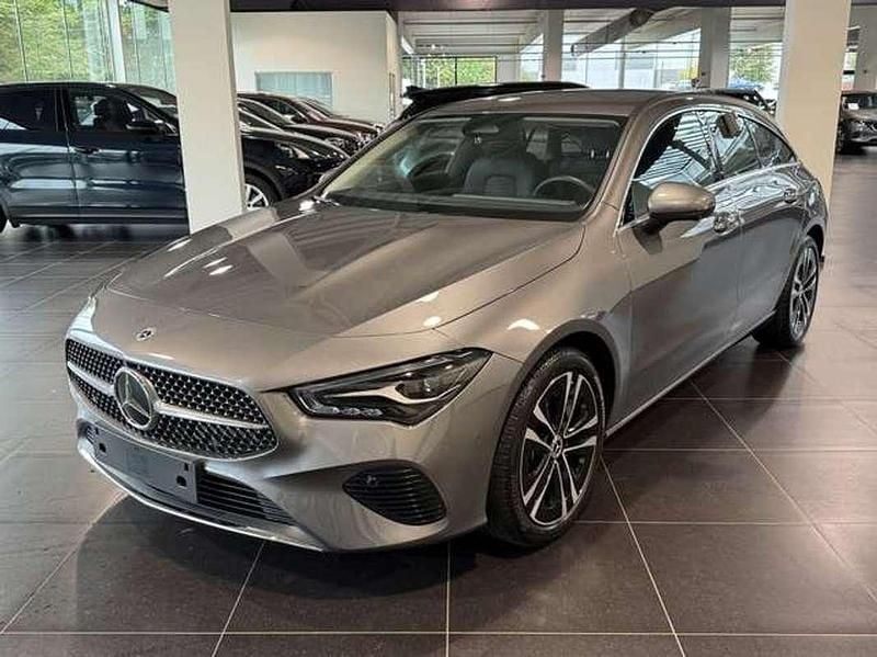 Occasion Mercedes CLA180 Shooting Brake Progressive 136 ch (100 kW) 2024 Gris Break
