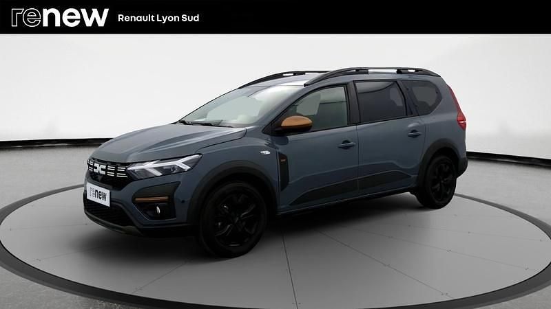 Gris Utilisé 2025 Dacia Jogger Extreme Monospace | 21 999 € (Prix juste) - Image 1/4