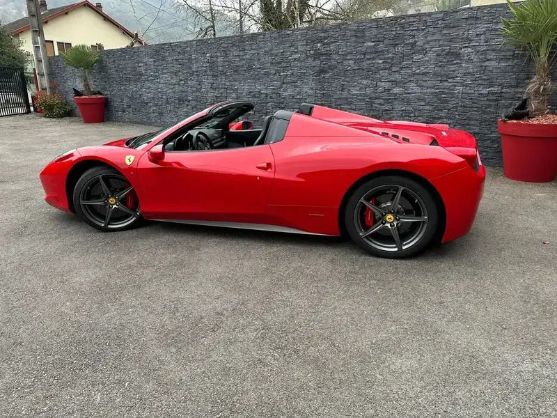 Rouge Utilisé 2012 Ferrari 458 Cabriolet | 216 000 € - Image 1/4