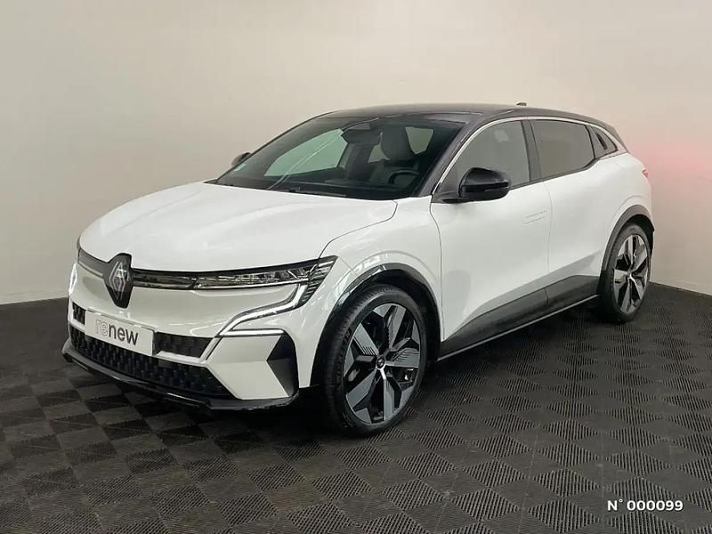 Blanc Utilisé 2022 Renault Mégane Techno Berline | 24 990 € (Prix juste) - Image 1/4