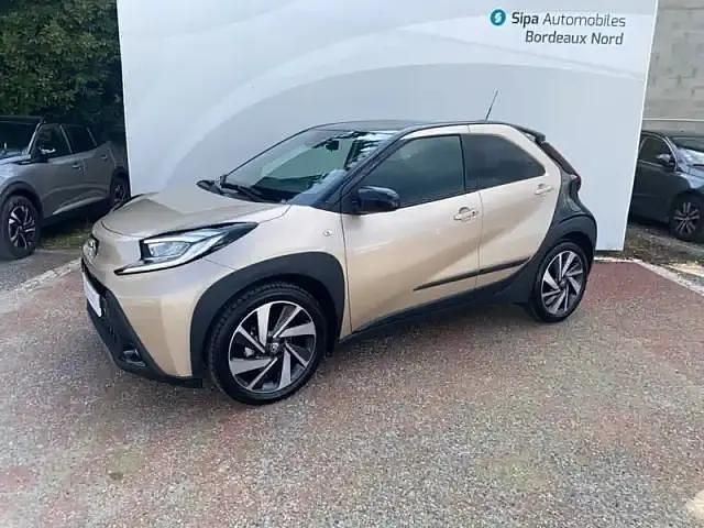 Beige Utilisé 2024 Toyota Aygo Citadine | 16 990 € (Prix assez cher) - Image 1/4