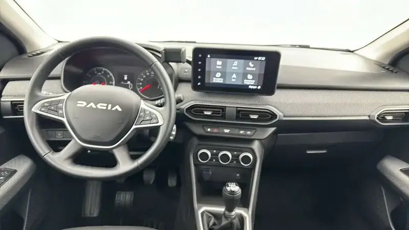 Image 3/4